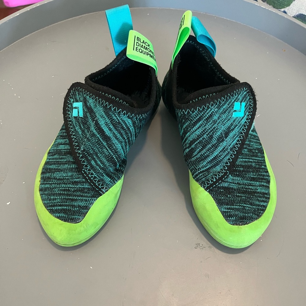 Black Diamond kids climbing shoes